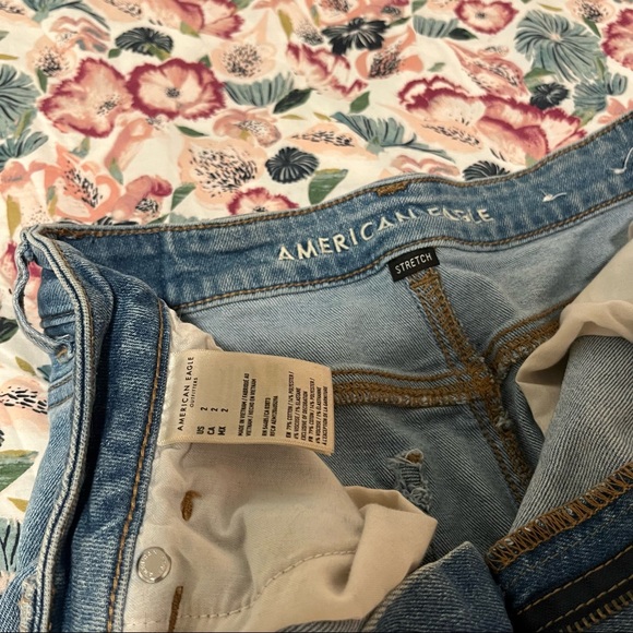 American Eagle “AE Stretch Denim Mom Shorts” - Picture 3 of 6